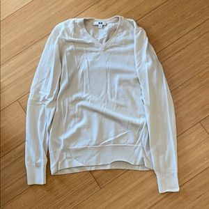 Uniqlo wool v neck sweater off white size medium